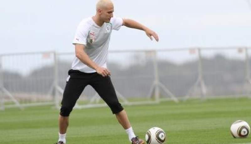 يـبـــــدة أمـريــــكا والـــــــــــوا بـإسـتـثـنـاء أنــهـا تـمـلـك 11 لاعــــبــــــا