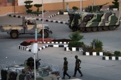 قتلى وجرحى في معارك بين الجيش والحرس الجمهوري باليمن