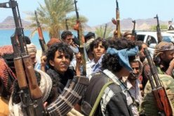 وزراء يمنيون يعودون إلى مدينة عدن بعد تحريرها من قبضة الحوثيين