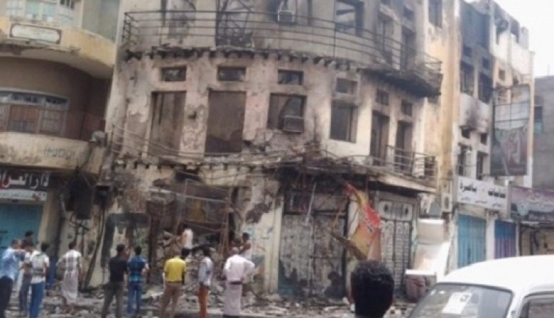 قتيل و5 جرحى في قصف للحوثيين لأحياء سكنية في اليمن