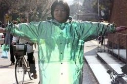 جامعه طوكيو تحدث معجزة بإبتكارها “سترة الإختفاء” تتيح لمن يلبسها الإختفاء عن الأنظار