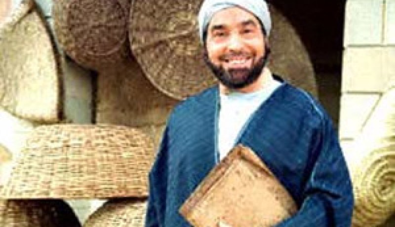 حسن يوسف يتبرأ من سرقة “عبد الحليم محمود”