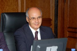 يوسفي يصف الاسعار الحالية للنفط بالمقبولة