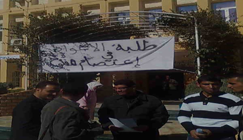 الأساتذة الجامعيون مرتاحون.. عمال التربية بقضايا عالقة.. التلاميذ منسيون والطلبة ينتظرون
