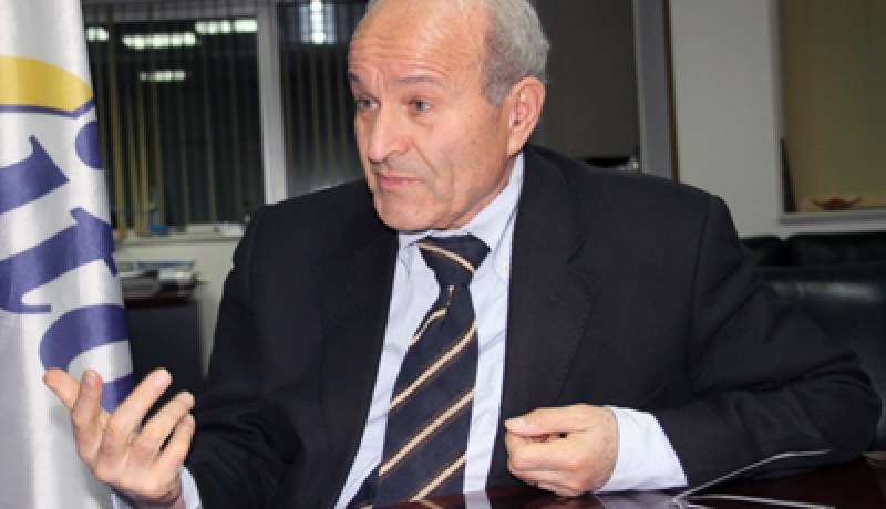 4 متعامليــــن اتفقـــوا علـــى سعـــر الزيـــت بـ 55 دينـــــارا فانفجـــر الشـــارع