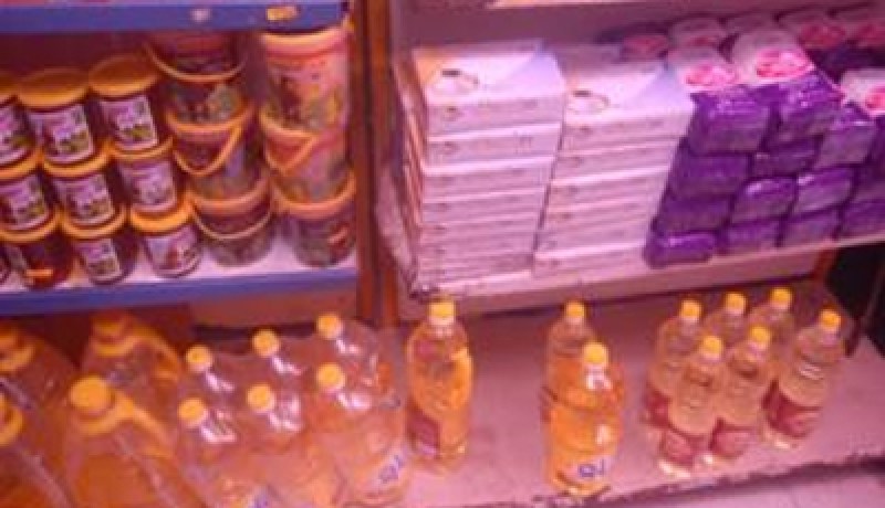 السكر 90 دينار للكلغ و 5 لترات من الزيت 600 دينار 