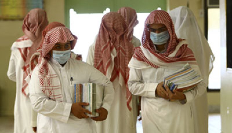 حالة وفاة وأربع إصابات جديدة بفيروس كورونا في السعودية
