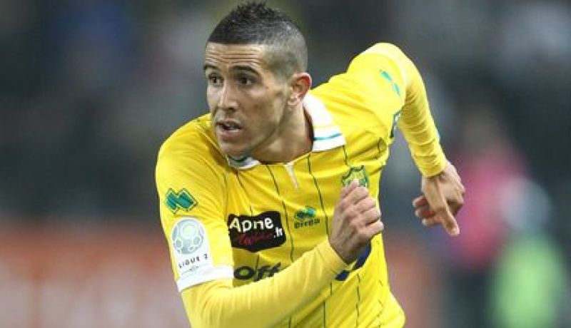 نادي نانت الفرنسي يتراجع عن انتداب الجزائري رسبانتينو