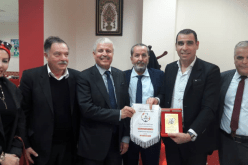 بالصور.. زطشي يكرم رئيس وأعضاء اتحاد شمال إفريقيا لكرة القدم