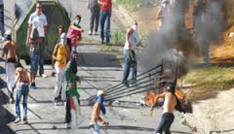 قتيلان ونحو عشرة جرحى في مناوشات بين شباب ببريان بولاية غرداية