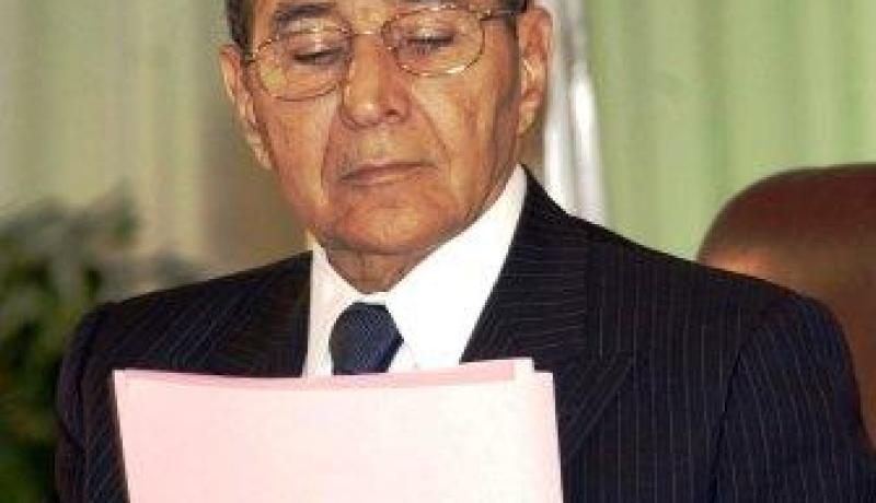 زرهوني يخرج عن صمته.. ويرد على آل فرعون