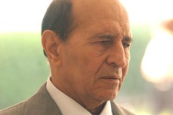 مركز تجاري بين الدرك الوطني ومبنى الدائرة..