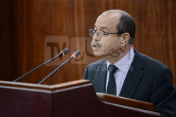 معاقبة كل شخص يسلم نسخة من بطاقة الناخب