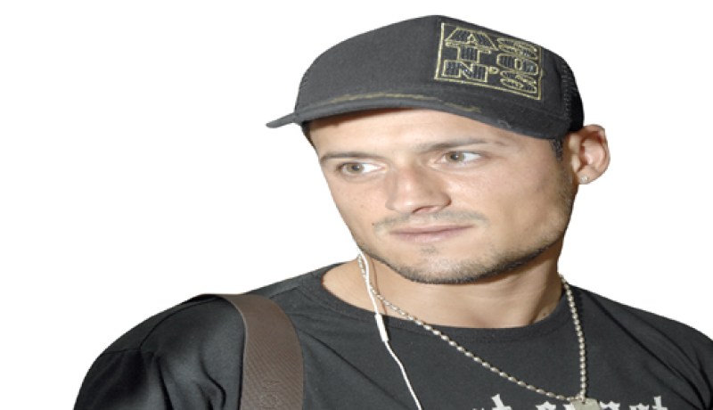 فولفسبورغ‮ ‬يريد عرض زياني‮ ‬على بانتينايكوس مقابل بومسونغ‮ ‬