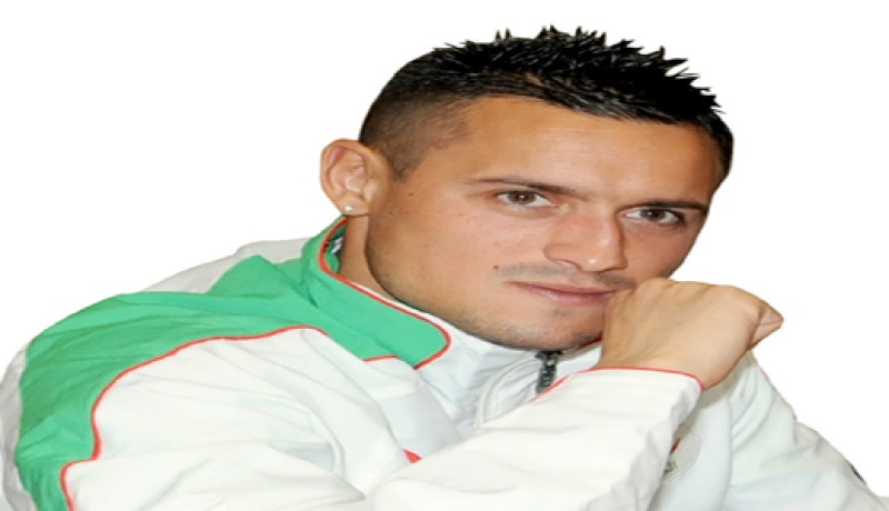نيوكاستل الإنجليزي يدخل السباق لضم زياني الموسم المقبل