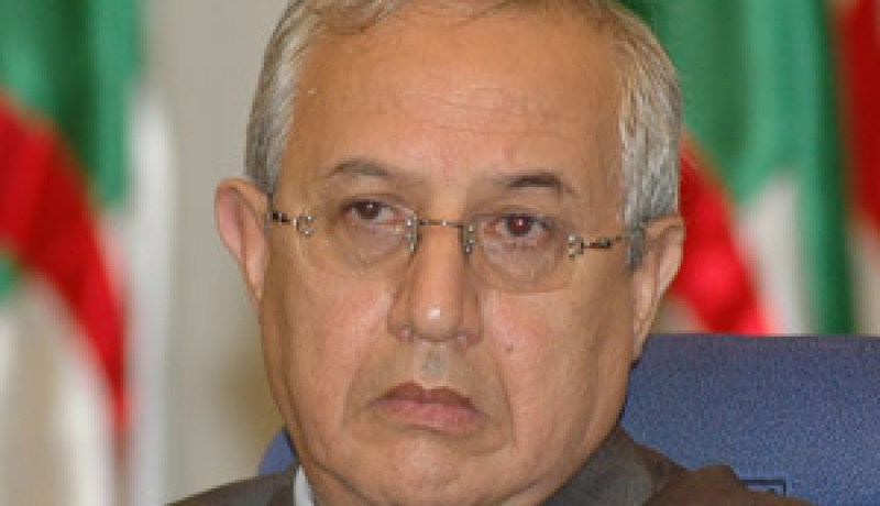 لا مبالاة نواب الشعب