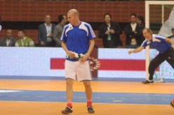 زيدان حل أمس بالجزائر رفقة عائلته وسط طوق أمني مشدد