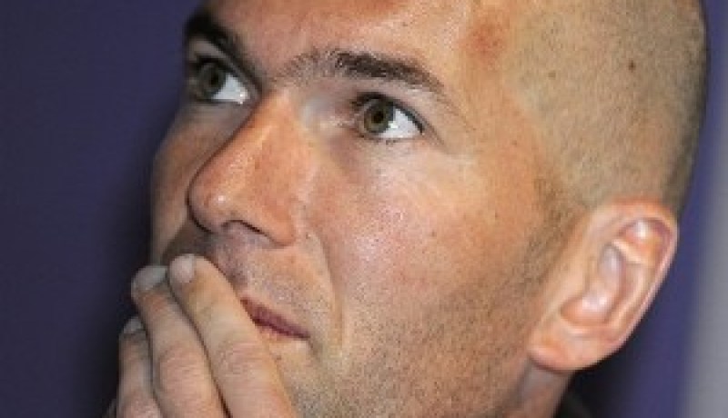 بيلي‮ ‬يفوز على زيدان في‮ ''‬بابي‮ ‬فووت‮''‬