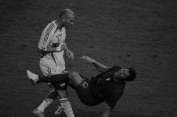 طالب ينطح أستاذا على طريقة «زيدان» بجامعة الجلفة