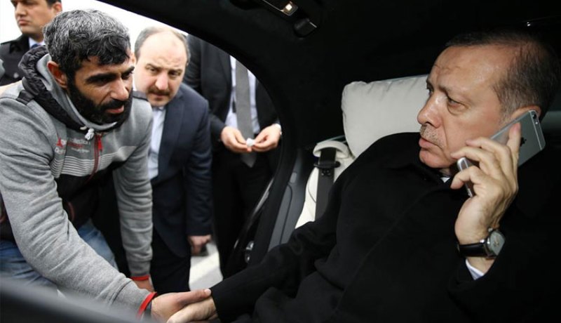 أردوغان ينقذ شخصا من الانتحار في إسطنبول