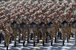 الجيش الايراني يبدأ مناورات عسكرية للرد على هجمات محتملة من داعش