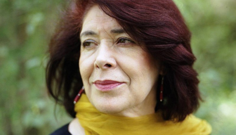 اسم “آسيا جبار” يرصّع مكتبة في باريس