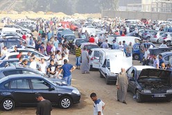 فيدرالية المستهلكين تدعو إلى “مكافحة المضاربين” في أسعار السيارات