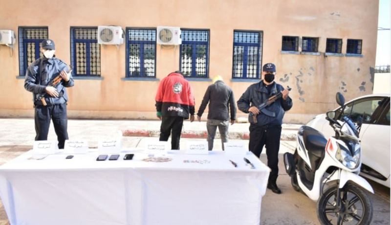 أم البواقي: توقيف شخصين وحجز مؤثرات عقلية وأسلحة بيضاء