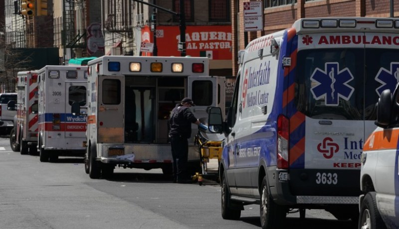 2000 وفاة و200 ألف إصابة في 24 ساعة بأمريكا