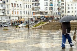 تنبيه من استمرار الأمطار على المناطق الشرقية والغربية للبلاد
