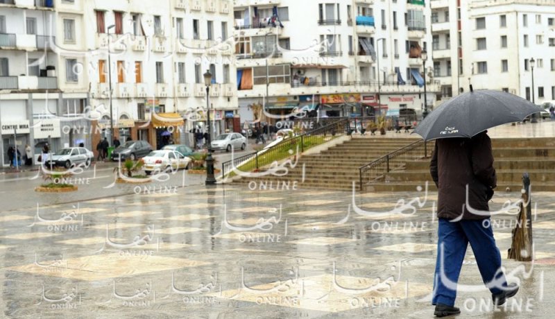 تنبيه من استمرار الأمطار على المناطق الشرقية والغربية للبلاد