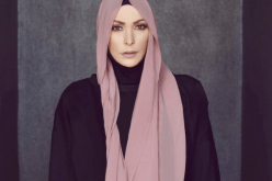 أمل حجازي تردّ على أنباء خلعها للحجاب