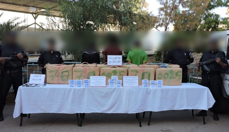 ظبط 250 كلغ “زطلة” وتوقيف 3 أشخاص في بشار