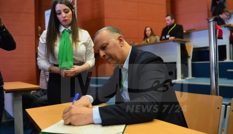 أنيس رحماني: “النهار تلتزم الحياد في الرئاسيات وسنشجع الجزائريين على الإنتخاب”