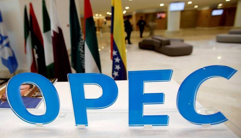 عطار: “أوبك+” قد تمدد تخفيضات الإنتاج في 2021