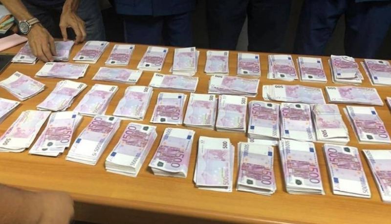 درك ميلة يحجز أزيد من 48000 أورو و90 مليون سنتيم