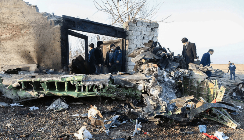 إيران مترددة في تسليم صندوقي الطائرة الأوكرانية