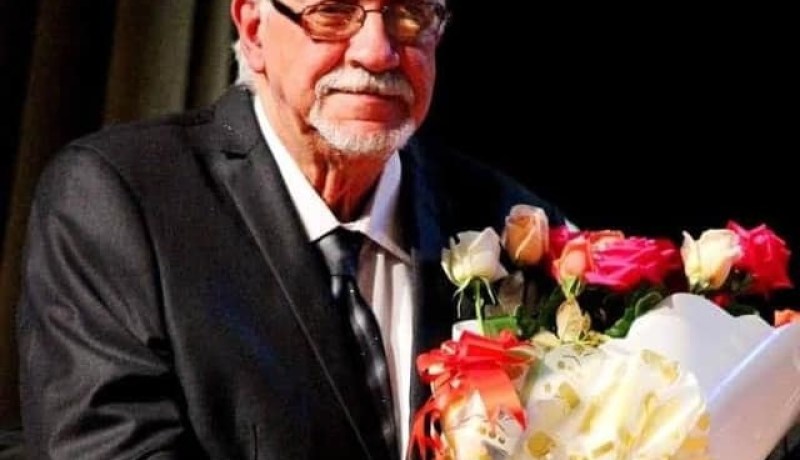 بن دودة  تعزي عائلة الفنان إسماعيل هني