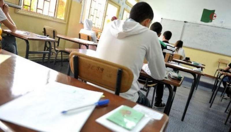 اختبارات الفصل الثاني للثانويين الأحد المقبل