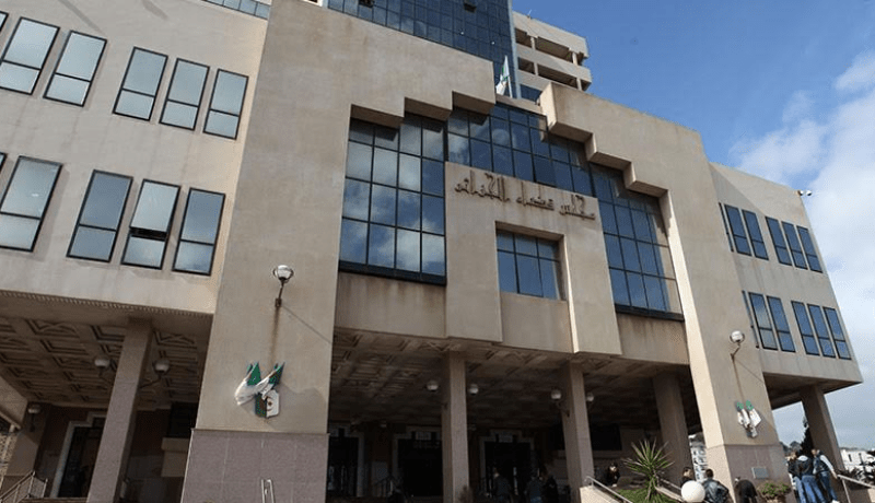 المحكمة تقضي بعدم الاختصاص في قضية إضراب الجوية الجزائرية