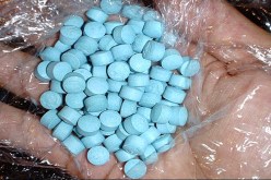 بارون يدخل 1500 حبة “إكستا” عبر مطار العاصمة