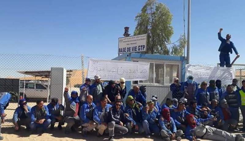 بالصور.. عمال شركة GTP يضربون لليوم الثامن حول مطالب عمالية في إليزي