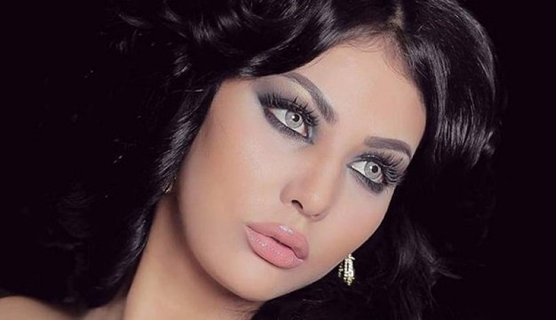 “ابتسام تسكت” تلغي مشروعها مع أيمن سرحاني