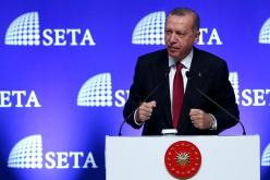 أردوغان “سنقاطع المنتجات الإلكترونية الأمريكية”