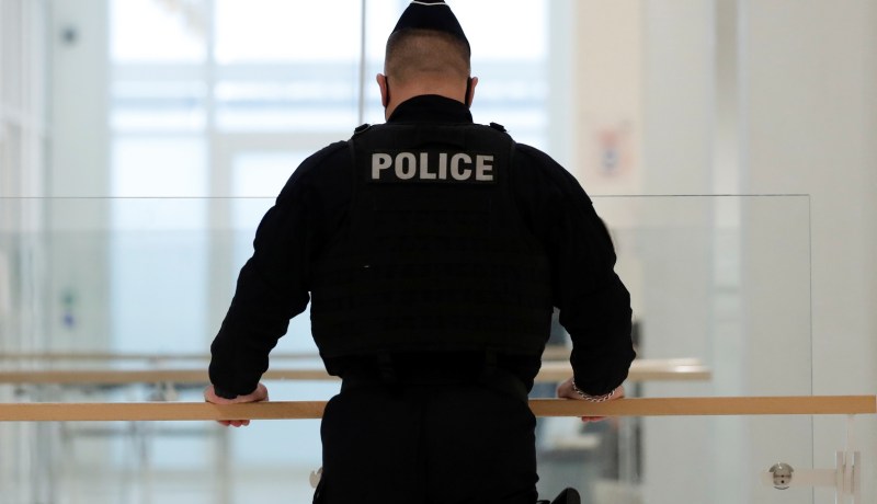 اطلاق نار في فرنسا.. مقتل 3رجال شرطة وإصابة آخر