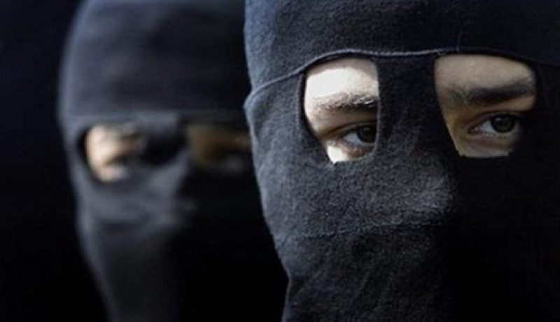 عصابة منقبين يكبلون رعية سوري ويستولون على ممتلكاته ببوفاريك في البليدة