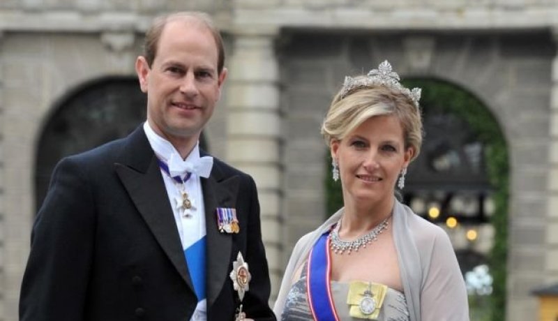 بعد مخالطة مصاب بكورونا.. الأميرة البريطانية صوفي تدخل العزل الذاتي