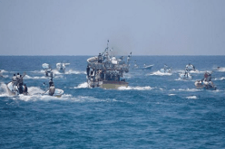 بحرية الإحتلال الصهيوني تستولي على سفينة تضامنية قبالة شواطئ غزة