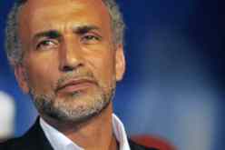 القضاء الفرنسي يوجه تهمة الاغتصاب لحفيد مؤسس “الإخوان”