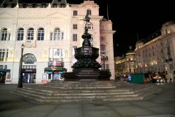 بسبب كورونا.. الإغلاق العام في بريطانيا يدخل حيز التنفيذ